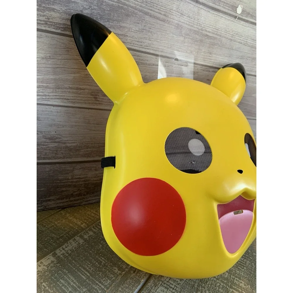 Pokémon Pikachu New Plastic Mask by Disguise 2019 Halloween With Strap NWT‎